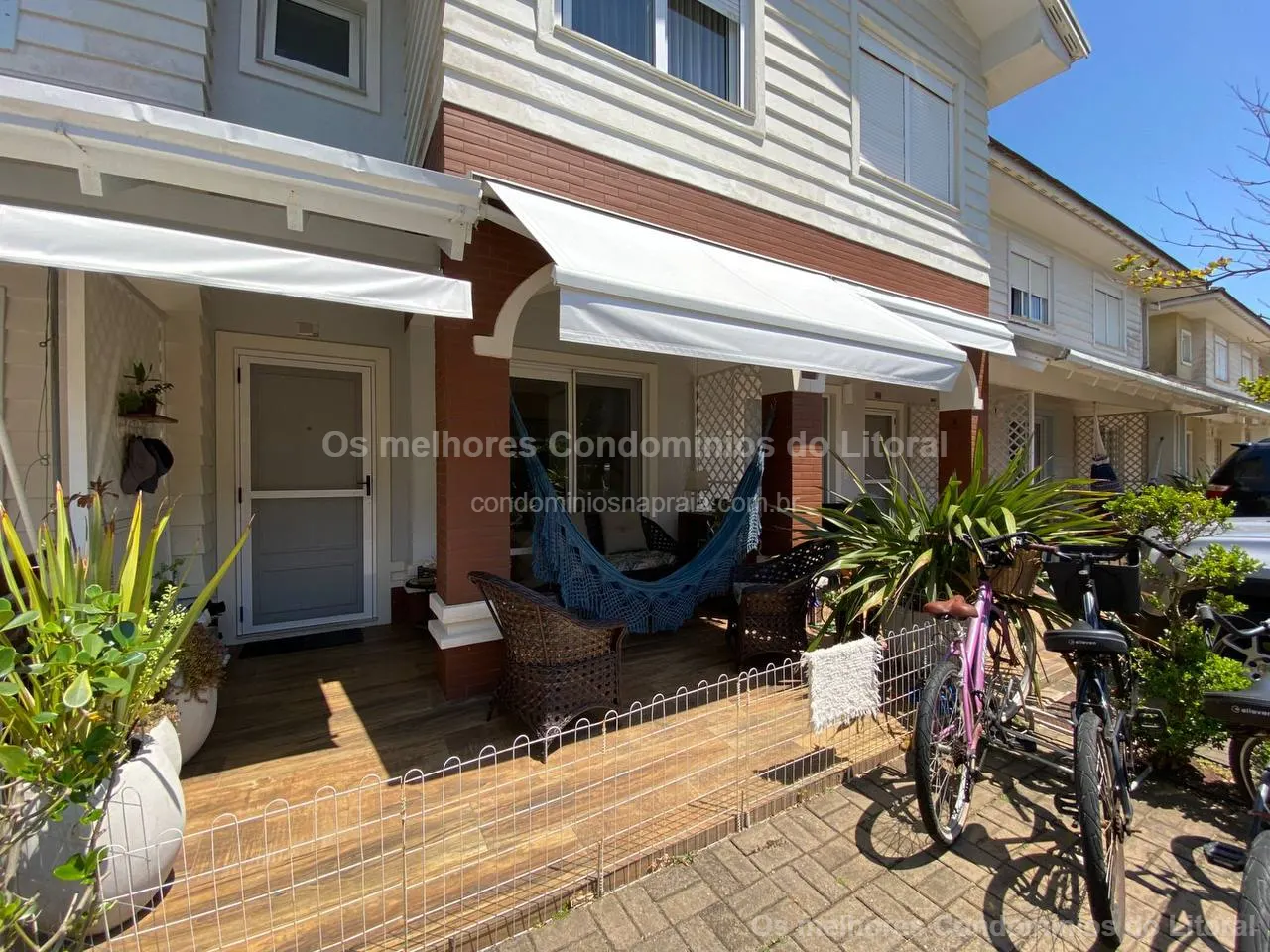 CASA MOBILIADA E DECORADA À VENDA NO CONDOMÍNIO PACIFIC | 87,30 m² | 2 DORMITÓRIOS | XANGRI-LÁ — Xangri-lá