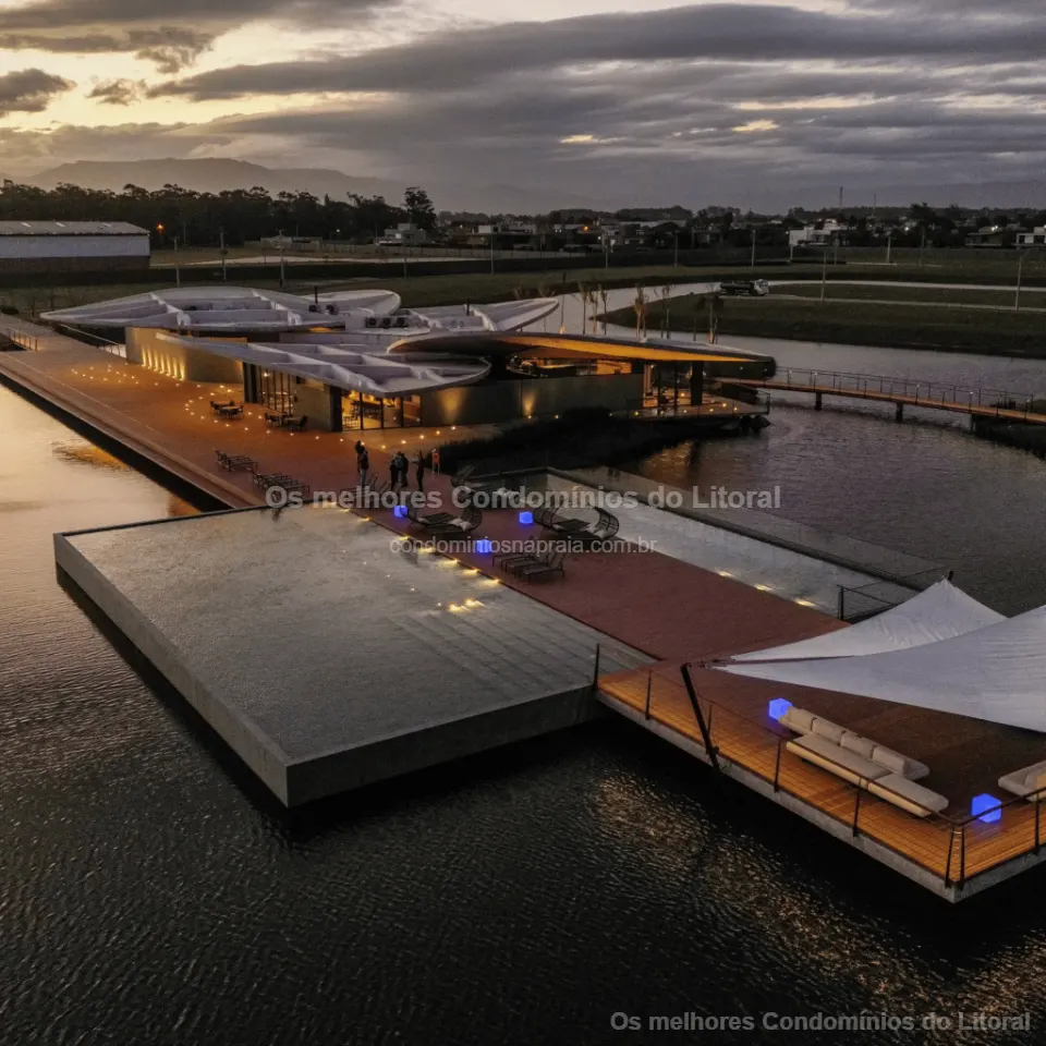 LOTE À VENDA NO CONDOMÍNIO LÓTUS | 472,50 m² | FRENTE OESTE | XANGRI-LÁ — Xangri-lá