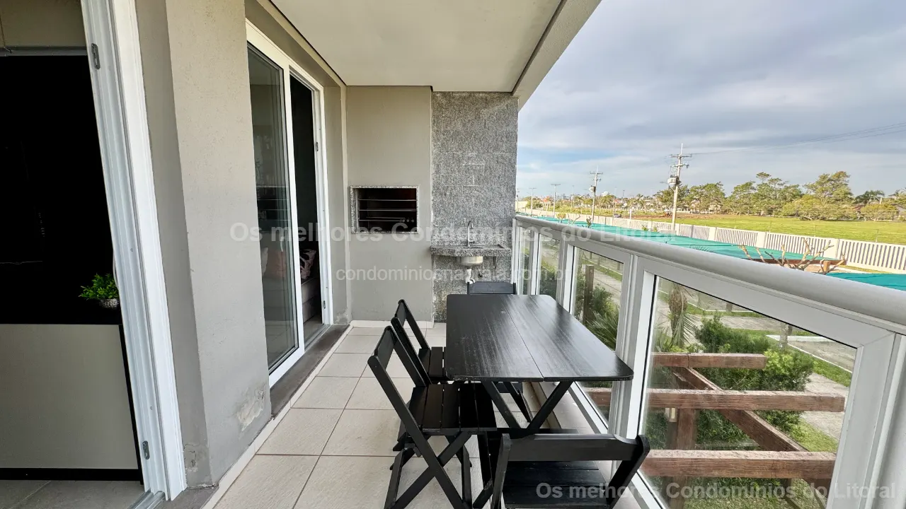 LOFT À VENDA NO CONDOMÍNIO ROSSI, SACADA COM CHURRASQUEIRA — Xangri-lá